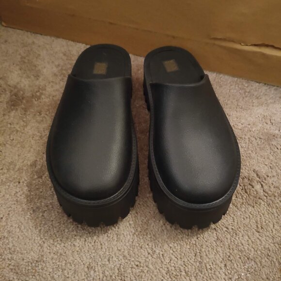 Women's Mules Universal bubble slippers/slides Size 9. - Picture 5 of 6